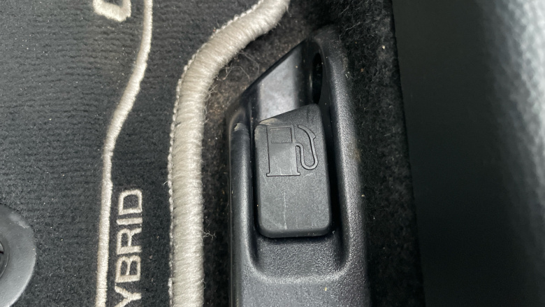 Toyota Corolla 1.8 VVT-i Hybrid Icon Tech 5dr CVT Hybrid Estate